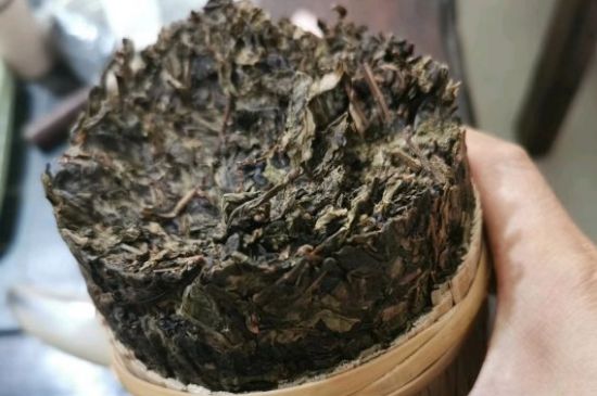 黑茶調(diào)理婦科病，女人喝黑茶好處太多了！