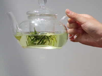 喝茶的好處和壞處分別是什么，長(zhǎng)期喝茶有什么危害？