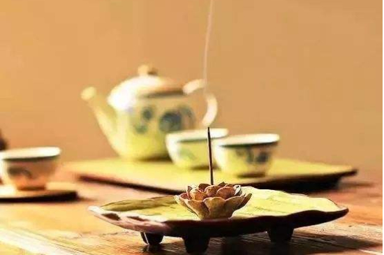 綠茶碧螺春怎么泡簡(jiǎn)易步驟，沖泡碧螺春的十二步驟口訣