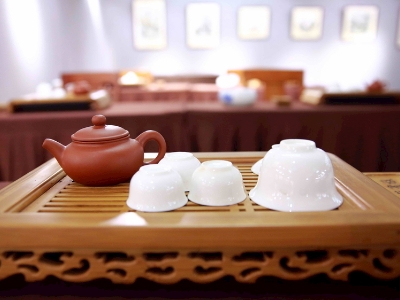 千萬(wàn)別做兼職茶藝師，女人學(xué)茶藝好嗎？