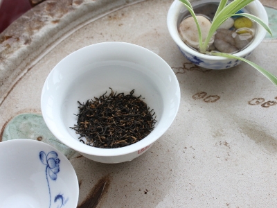 喝茶的好處和壞處分別是什么，長(zhǎng)期喝茶有什么危害？