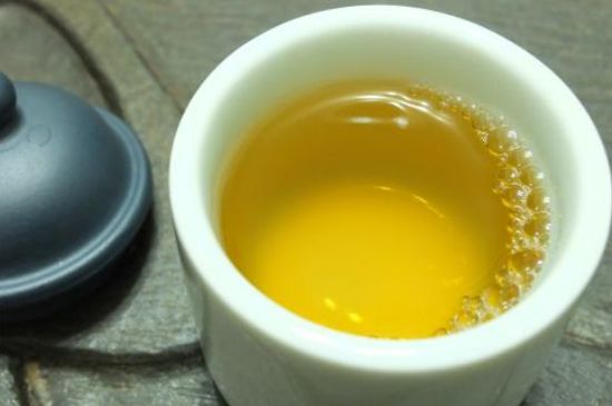 蜂蜜泡茶葉的副作用，蜂蜜泡茶葉有什么禁忌