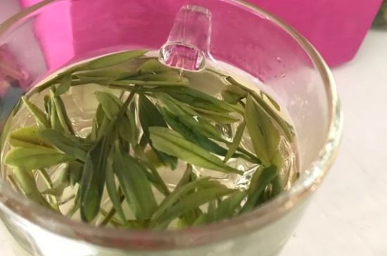 正常下一斤茶葉能喝多久，一個(gè)人一般一個(gè)月喝多少茶葉