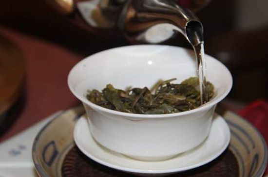 各類茶的注水方式，不同的茶泡茶時(shí)怎么注水