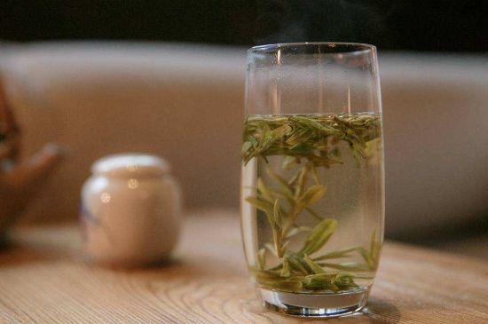 冷泡茶用什么茶葉最好，什么樣的茶適合冷泡？