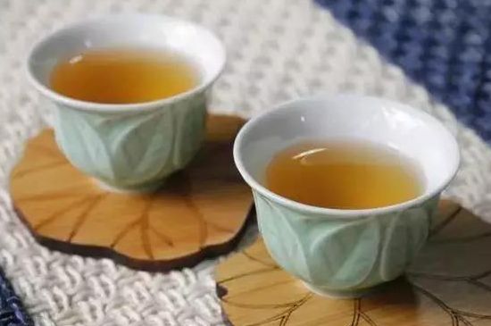 茶的三個(gè)禮儀，茶的禮儀小知識(shí)