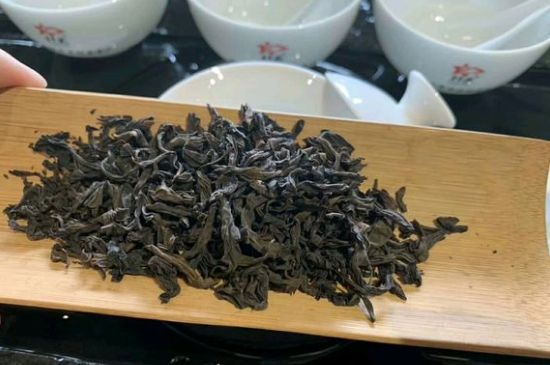 200一斤的茶葉算不算好，兩百一斤買的是中低檔茶