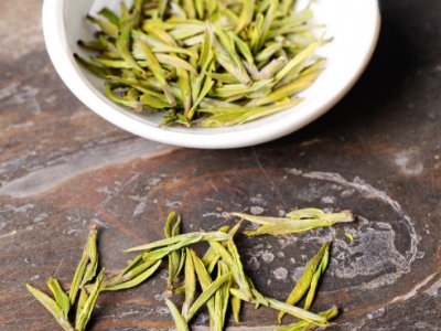 白茶品質(zhì)如何區(qū)分，白茶的優(yōu)劣質(zhì)量辨別方法