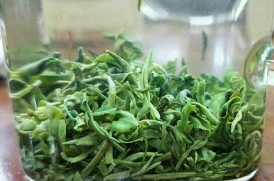 什么茶葉容易放香精，香精茶有什么危害？