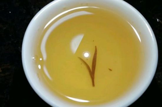 好壞金駿眉圖片對(duì)比，怎么挑選金駿眉茶葉