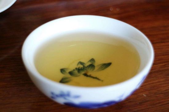 茉莉香精茶的鑒別方法，茉莉茶加香精怎樣識別？