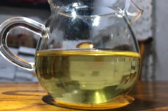 香精茶喝多了會(huì)怎么樣，茶葉加香精有什么害處？