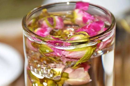 好玫瑰花茶多少錢一斤啊，玫瑰花茶價(jià)格多少錢合理？