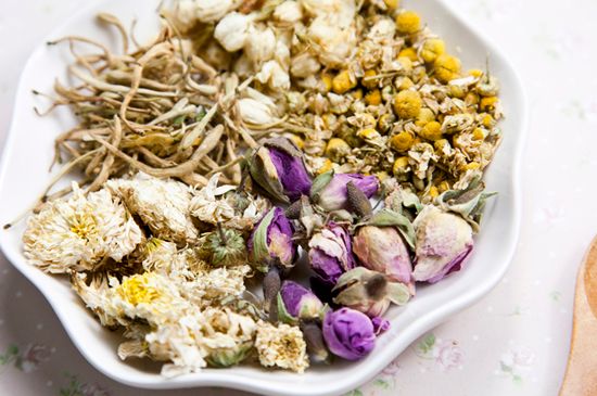 祛濕最有效的泡花茶，濕氣重適合泡什么花茶？