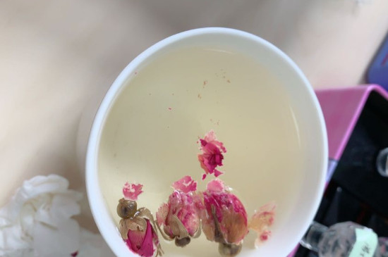 玫瑰花泡水喝的9大禁忌，喝玫瑰花茶有什么禁忌