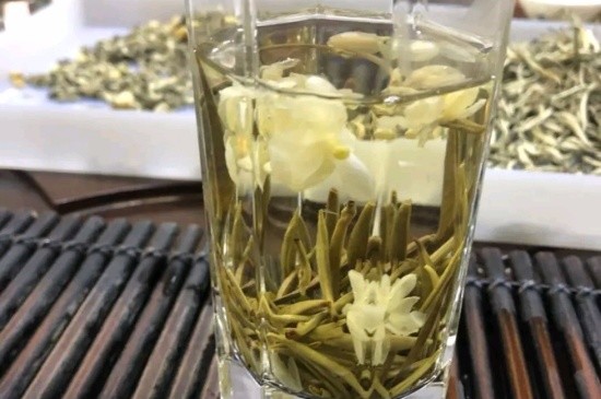 茉莉花花茶能煮嗎，喝茉莉花茶適合煮好還是泡好？