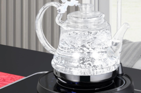 煮茶器和養(yǎng)生壺有什么區(qū)別，養(yǎng)生壺跟煮茶器哪個(gè)實(shí)用好用？