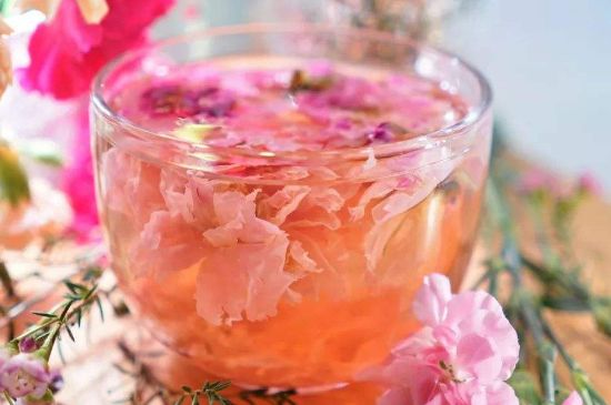 玫瑰花的最佳搭配，喝玫瑰花茶搭配什么喝好？