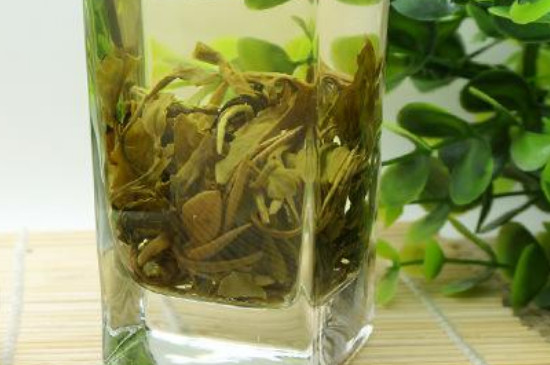 茉莉龍珠茶男人能喝嗎，男性夏季可以喝龍珠茶嗎