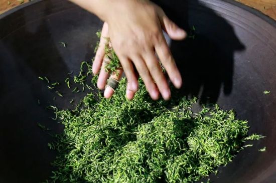 茶葉怎么炒制才香，怎樣炒茶葉更香？