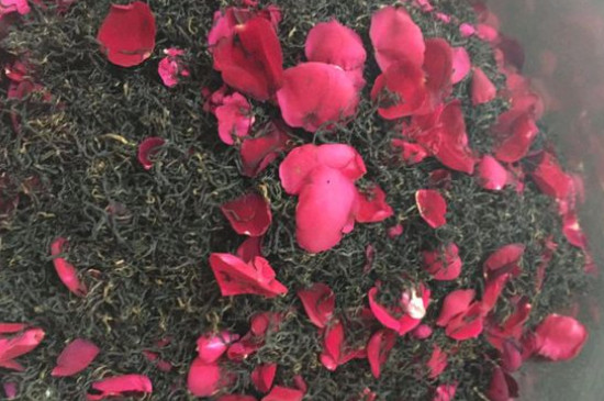 玫瑰花泡水喝的9大禁忌，喝玫瑰花茶有什么禁忌