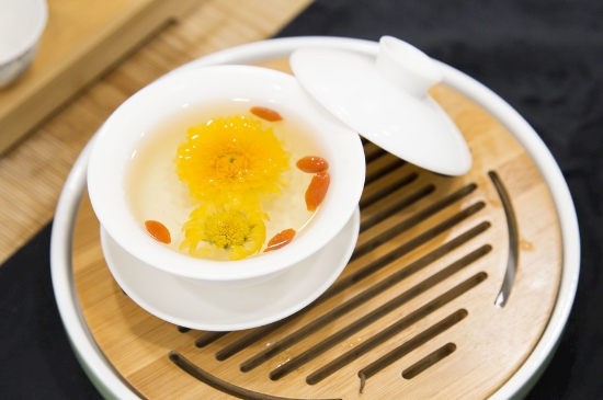 菊花茶天天喝行嗎，每天喝菊花泡茶喝好嗎？