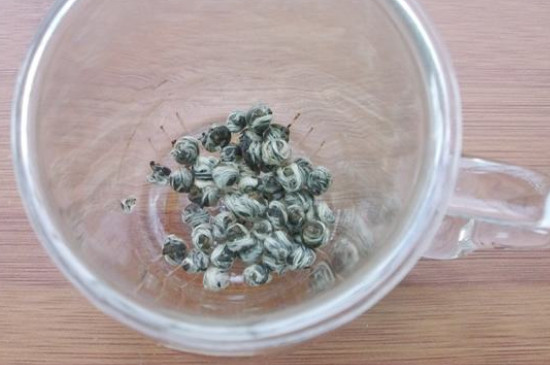 茉莉龍珠茶男人能喝嗎，男性夏季可以喝龍珠茶嗎