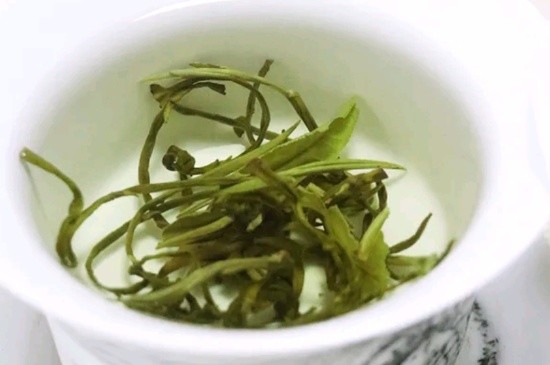 茉莉香珠跟龍珠有什么區(qū)別嗎，茉莉龍珠和茉莉香珠那個好？