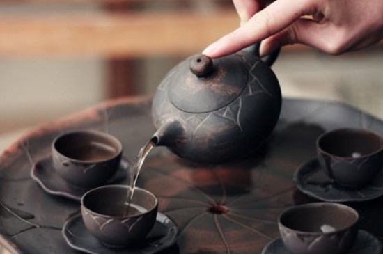 坭興陶主要泡什么茶，廣西坭興陶壺適合泡哪些茶？