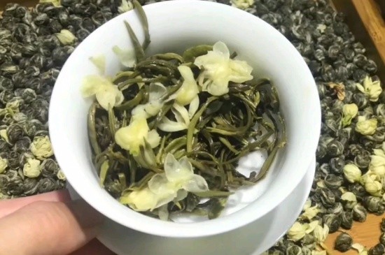 茉莉香珠跟龍珠有什么區(qū)別嗎，茉莉龍珠和茉莉香珠那個好？