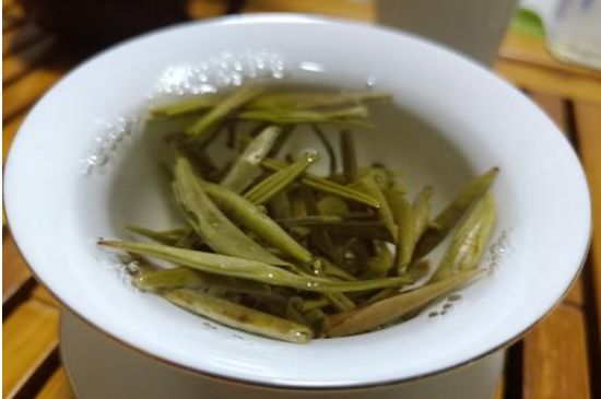 茉莉銀針屬于什么茶，茉莉銀針適合什么人喝？