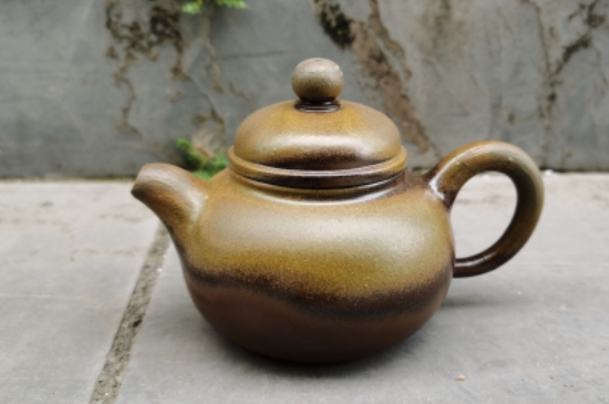 廣西欽州坭興陶可以泡多種茶嗎，坭興陶是一壺一茶嗎?