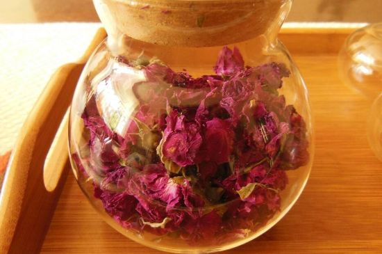 好玫瑰花茶多少錢一斤啊，玫瑰花茶價(jià)格多少錢合理？