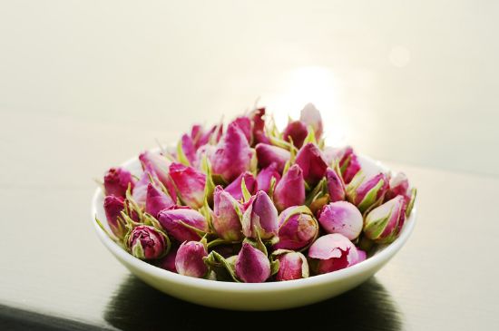 玫瑰花茶怎么泡不開，玫瑰花茶泡著不開花