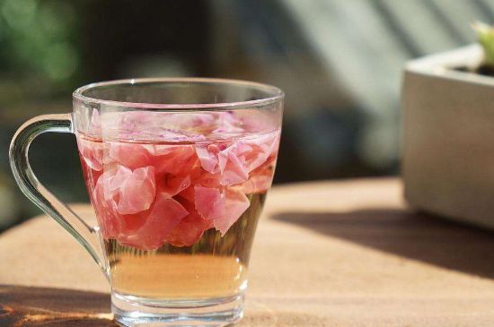 玫瑰花茶和什么搭配好，玫瑰花茶的搭配大全！
