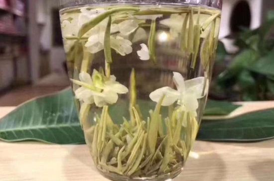 茉莉銀針屬于什么茶，茉莉銀針適合什么人喝？