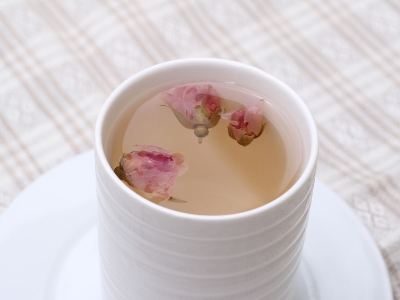 干玫瑰花泡前需要洗嗎，泡玫瑰花需要洗一下嗎？