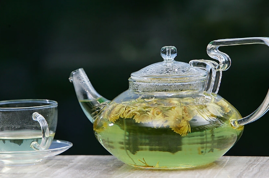 菊花茶天天喝行嗎，每天喝菊花泡茶喝好嗎？
