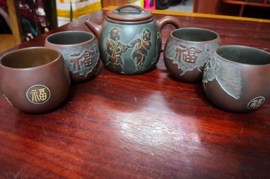 坭興陶主要泡什么茶，廣西坭興陶壺適合泡哪些茶？