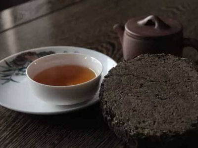 安化黑茶的功效，安化黑茶可以調(diào)理腸胃嗎？