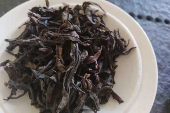 為什么喝巖茶會上火，巖茶喝多上火怎么辦？