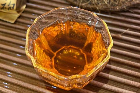 武夷巖茶大紅袍，喝起來是什么味道？