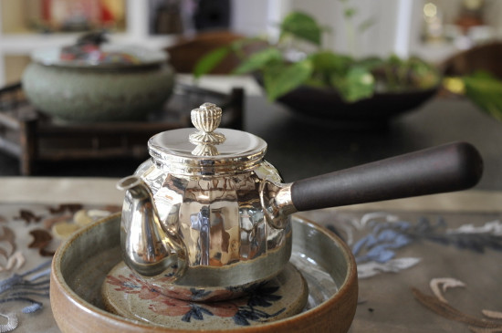 黑茶用什么壺煮最好，黑茶用什么煮效果好？