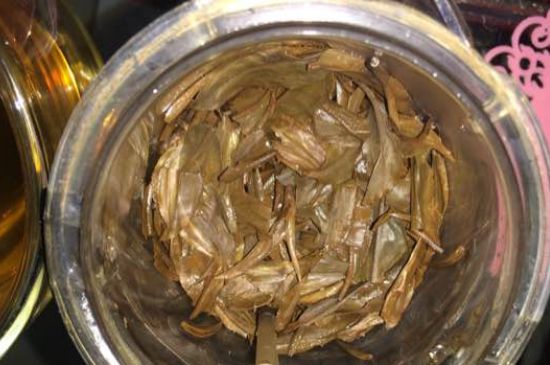 金駿眉有幾個(gè)品種分哪幾個(gè)級(jí)別？按茶樹劃分5個(gè)等級(jí)！