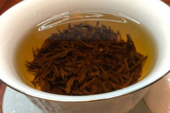 女人晚上喝紅茶好嗎，女人紅茶啥時(shí)候喝最好？