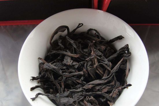 大紅袍四大品種有哪些，大紅袍的種類(lèi)和著名品種特點(diǎn)介紹