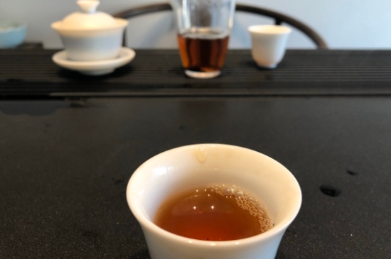 為什么喝巖茶會上火，巖茶喝多上火怎么辦？