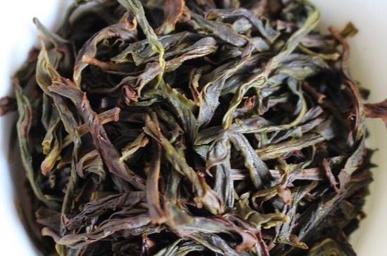 蜜蘭香和鴨屎香區(qū)別，鳳凰單樅鴨屎香vs蜜蘭香圖片對(duì)比