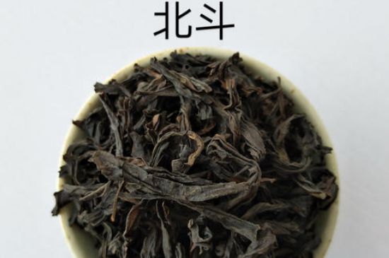 大紅袍四大品種有哪些，大紅袍的種類(lèi)和著名品種特點(diǎn)介紹
