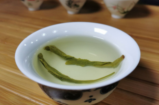 什么綠茶茶葉唇齒留香，哪個(gè)品種綠茶香氣好？